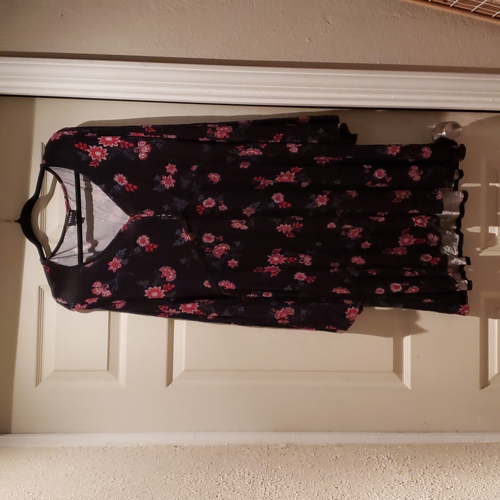 Torrid plus size dress size 1x, skater length